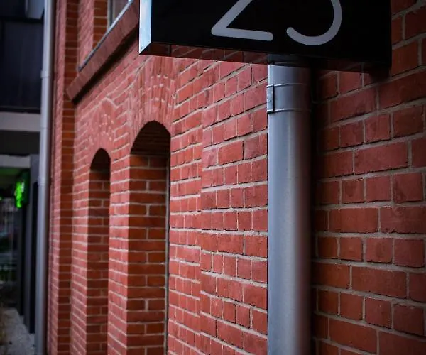 Urban Space 64 - Free Parking *